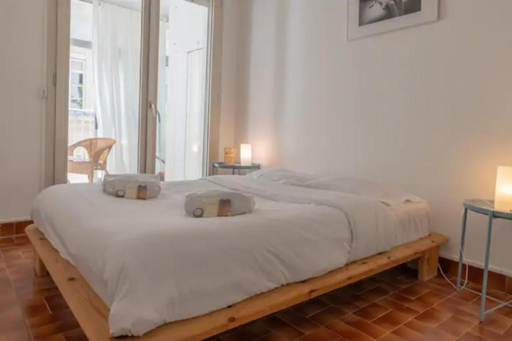 Apartment Grand Lumineux Pour 2 A 4 Personnes A Intra-muros Wifi Gratuit
