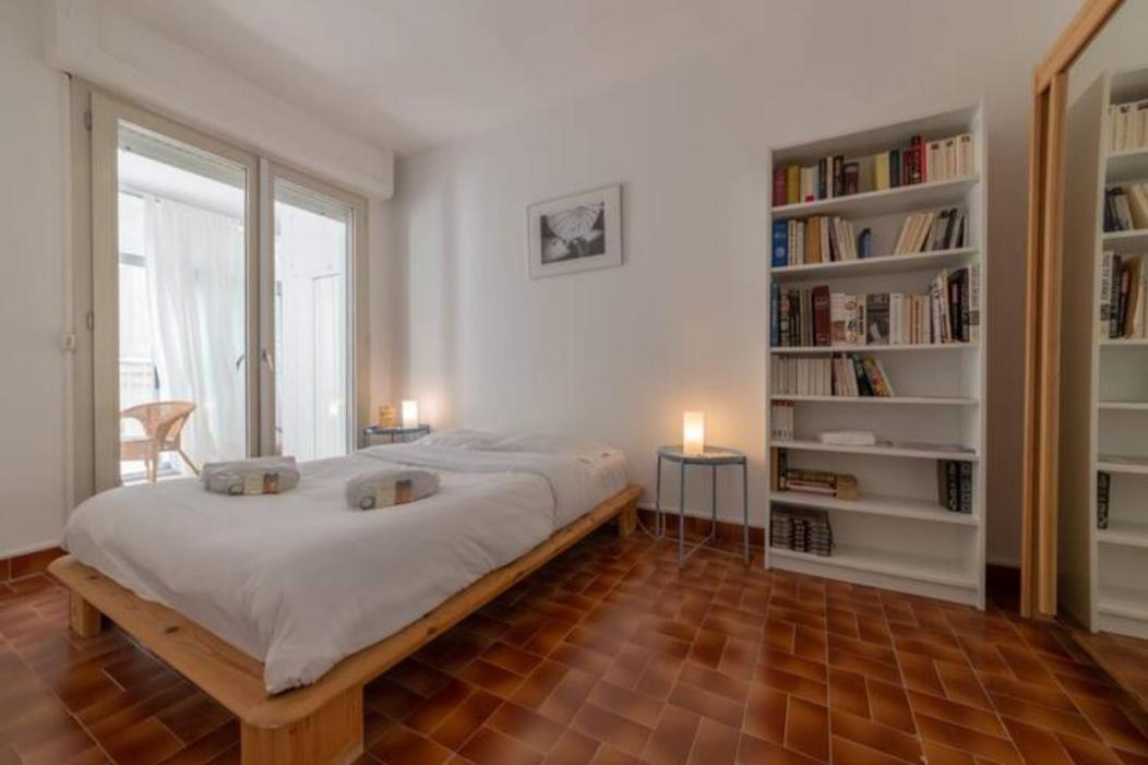 Grand Lumineux Pour 2 à 4 Personnes A Intra-muros Wifi Gratuit Apartment Avignon