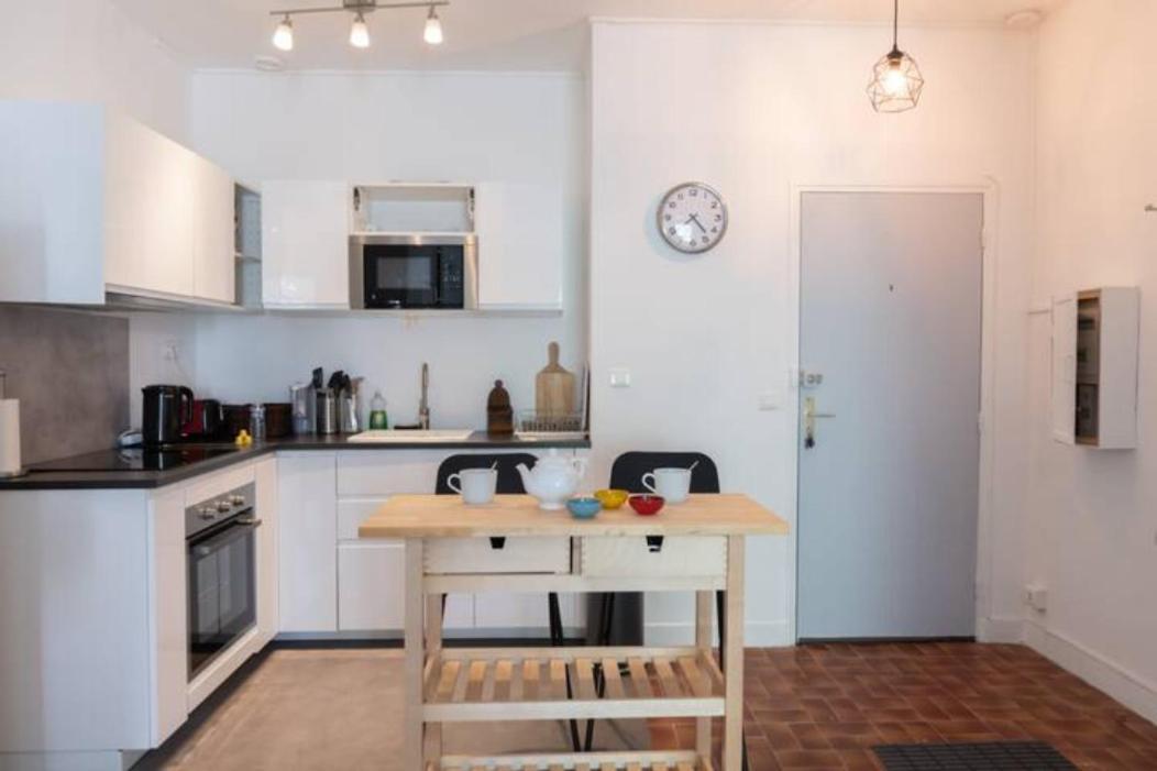 Grand Lumineux Pour 2 à 4 Personnes A Intra-muros Wifi Gratuit
